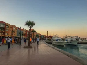 El Gouna Ausflüge deutsch - Deutsche Reisegruppe erkundet El Gouna