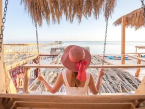 Orange Bay Hurghada VIP Ausflug Buchen - Luxusyacht vor Orange Bay